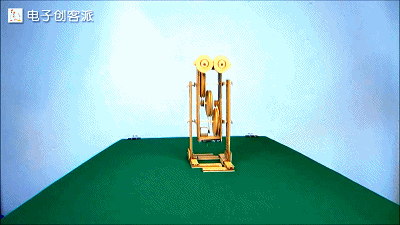 簡(jiǎn)易兩足機(jī)器人DIY全過(guò)程,，太帥了,！